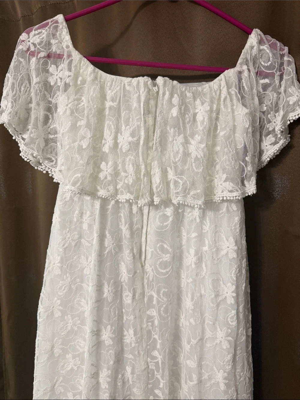 David's Bridal Girls 10 Soft White Off-Shoulder Lace Flower Girl Dress - Picture 7 of 11
